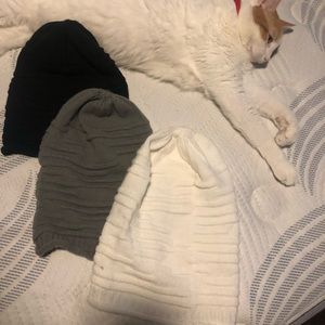 3 slouchy beanies